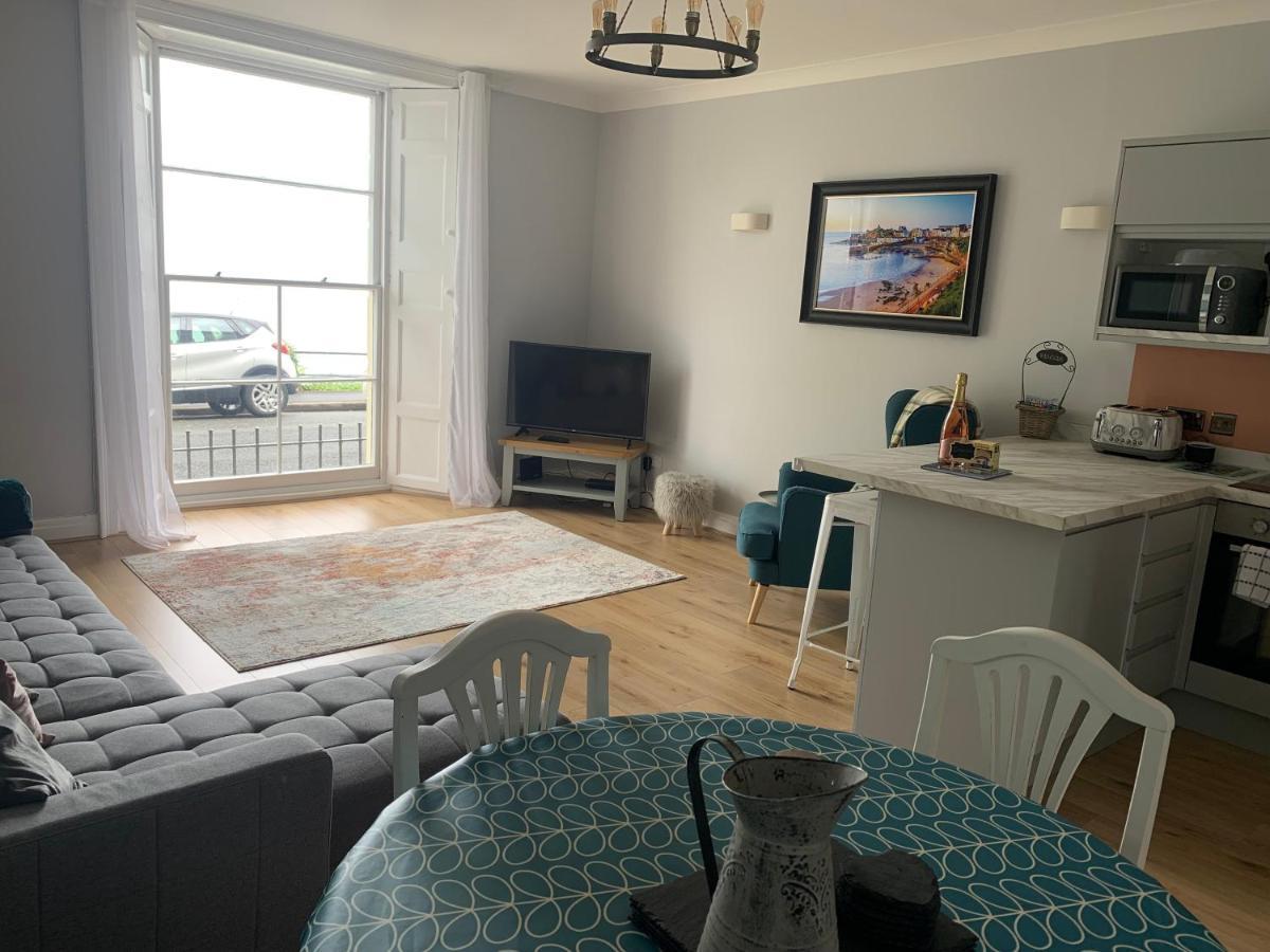 Beautiful Flat With Harbour Views Tenby Exteriér fotografie